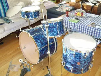 Help to ID Premier 60's Kit