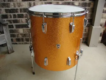 16x16 Gold Sparkle Trans badge Ludwig FS