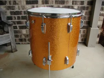 16x16 Gold Sparkle Trans badge Ludwig FS