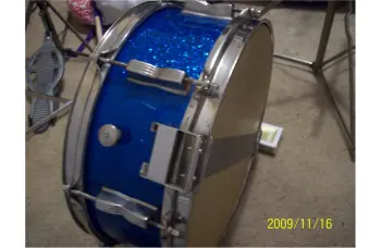 WFL 1955 Be-Bop Ludwig Classic Drumset Blue Sparkle Drums.