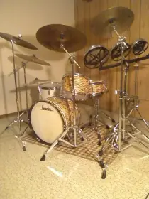 Beverley vintage late 60's floor tom. (not seen this finish before)