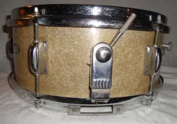 Lovely PEARL 60's Silver Sparkle 5x14 Snare