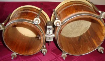 Valje &quot;jack Constanzo&quot; Model Bongoes