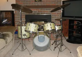 Rogers Holiday Drums WMP???