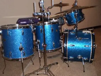 65 Ludwig Downbeat outfit