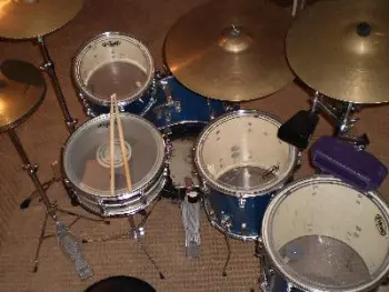 65 Ludwig Downbeat outfit