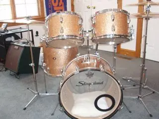 Vintage mid-60's Slingerland Solo set-Champagne Sparkle