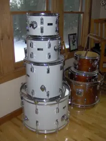Older matching Pearl set