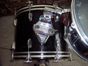 Late 70's black Ludwig 3 pc.