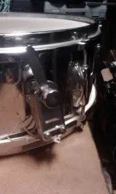 Can anybody identify this COS (MIJ?) snare?