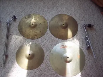 Late 70's black Ludwig 3 pc.