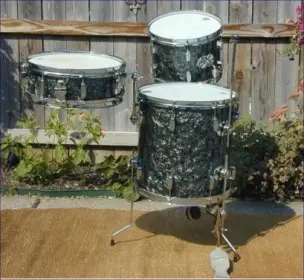1960's Cleveland Rogers Holiday 4 Piece kit with Snare and Cocktail Conversion