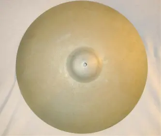 Ludwig Standard 22' ride. Made in Germany