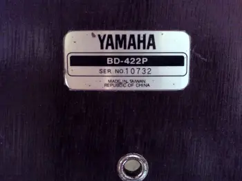 Need help identify old yamaha drum