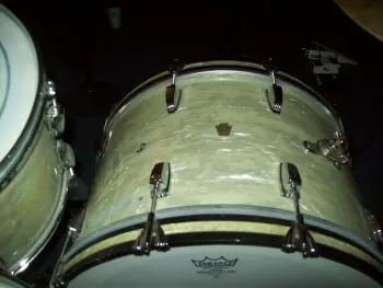 WFL bass drum cymbal mount question