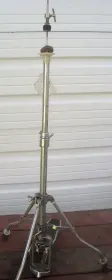 Any idea on what brand is this HH stand?