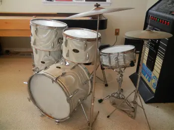 1960's Vintage Apollo Drum Set