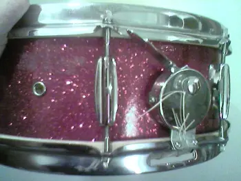 8 lug red sparkle