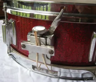 Red Sparkle Rogers Luxor Snare