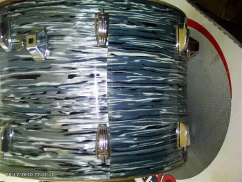 Vintage Ludwig gold sparkle Bass drum project