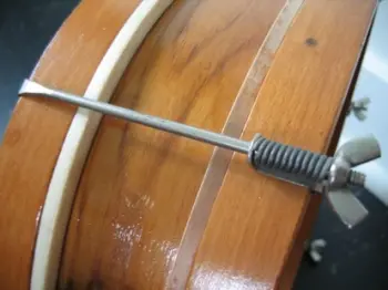Does anyone still make silk wound snare wires?