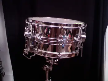 Little assistance with a snare ID