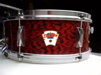 Teisco/ Delray snare - Red Onyx