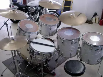 Need help identifying the age and model of my drums