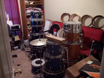 Looking for Ludwig black sparkle inlays