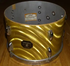 $350 or best offer- Gretsch 8&quot;x12&quot; model 4415 60s/70s tom stop sign badge
