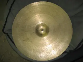 Please help me identify this cymbal