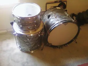 Ludwig Sky Blue Pearl Drum Set