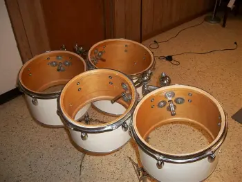 1970 pearl white Slingerland. What's it worth?
