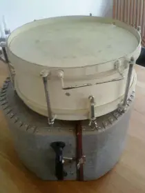 is it possible to identify this drum?