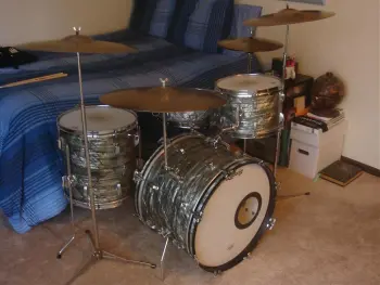 LUDWIG (everything i own)