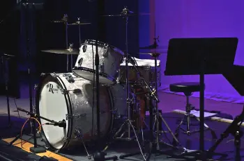 It's the &quot;show off your Rogers drums&quot; thread!