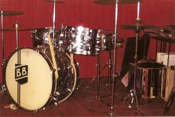 Need Help Identifying Vintage Drums