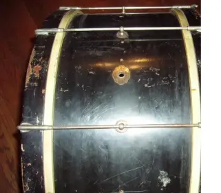 Slingerland marching drum? -help ID
