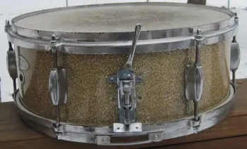 Old Star brand snare