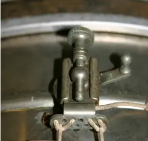 Ludwig 1920s Pioneer (338) or P84 strainer