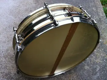 Ludwig 1920s Pioneer (338) or P84 strainer