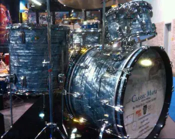 Gretsch goes Retro for 2011