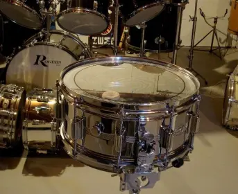 It's the &quot;show off your Rogers drums&quot; thread!