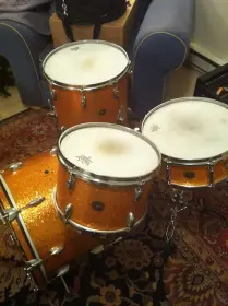 Gretsch Round Badge, Gold sparkle kit