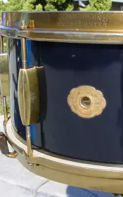 1934-36 6.5x14 SLINGERLAND BLACK ENAMEL/ARTGOLD BROADCASTER MODEL