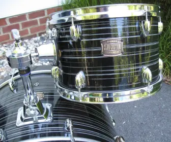 Yamaha Club Custom kit