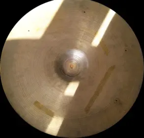 20&quot; Avedis Zildjian rivet ride 1960g....any ideas on age?