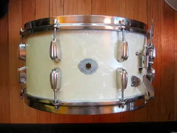 Correct snares for 1940's Radio King