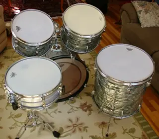 Early 70's Slingerland Kit with Ludwig Acrolite