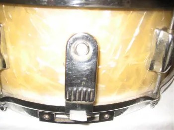 MIJ snare strainers